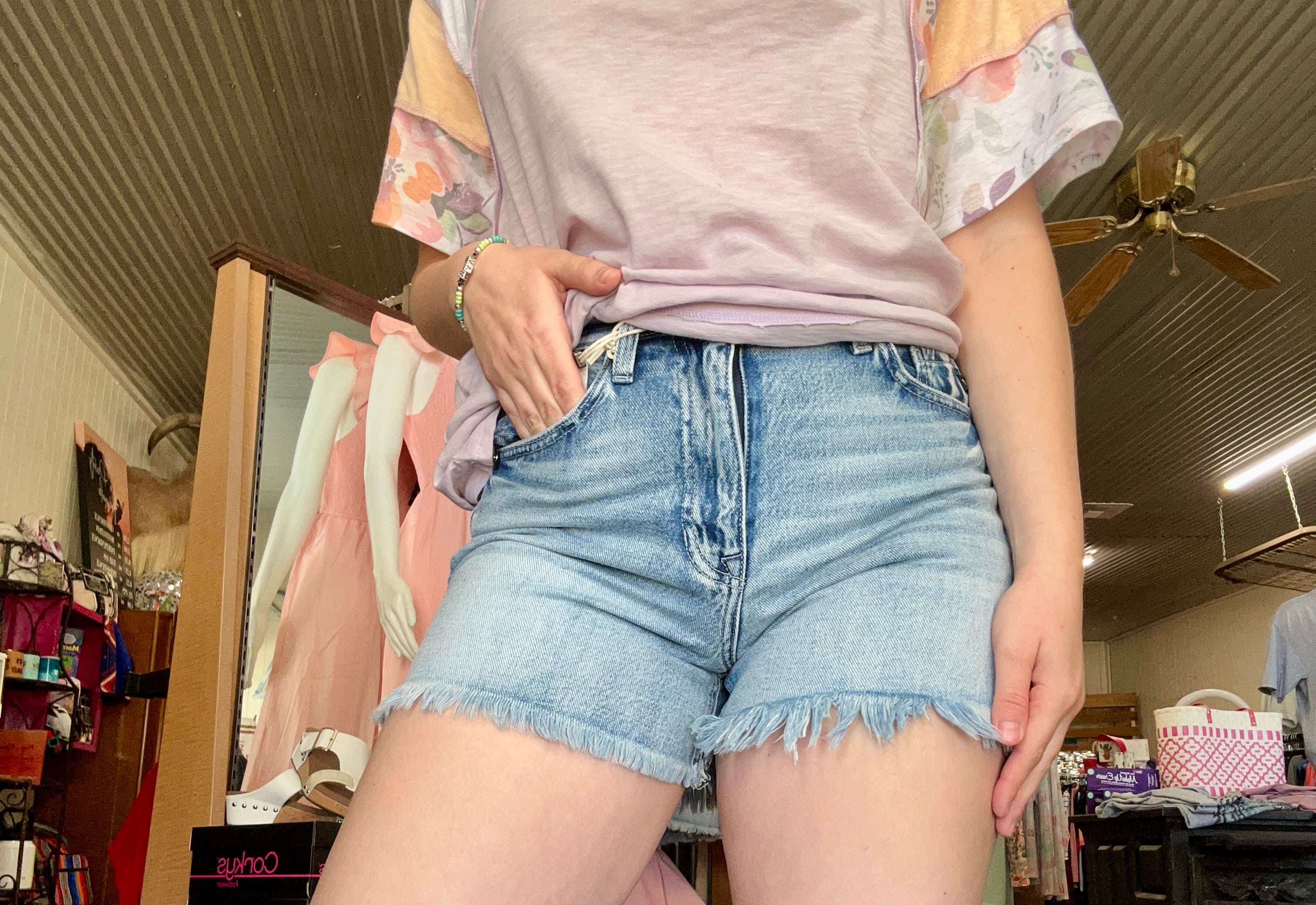 Vintage Style Raw Hem Denim Shorts